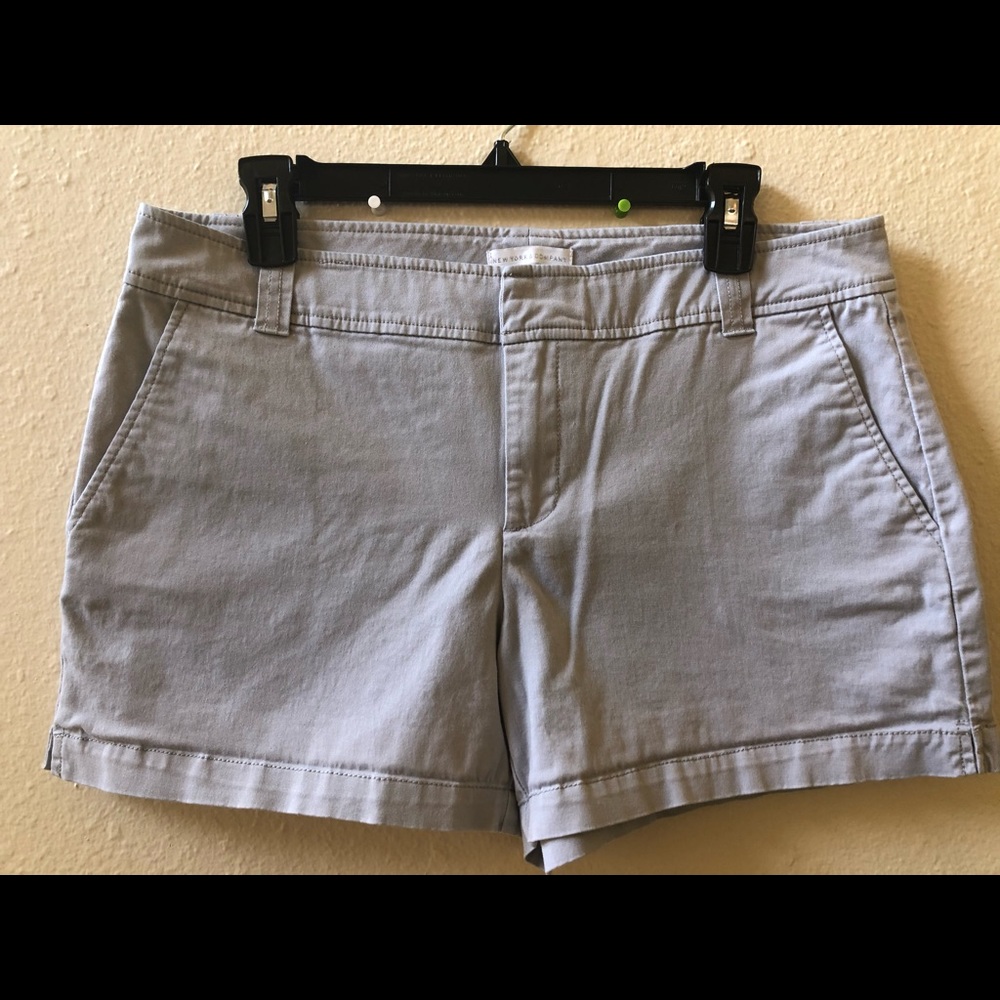 New York & Company Shorts Size 8